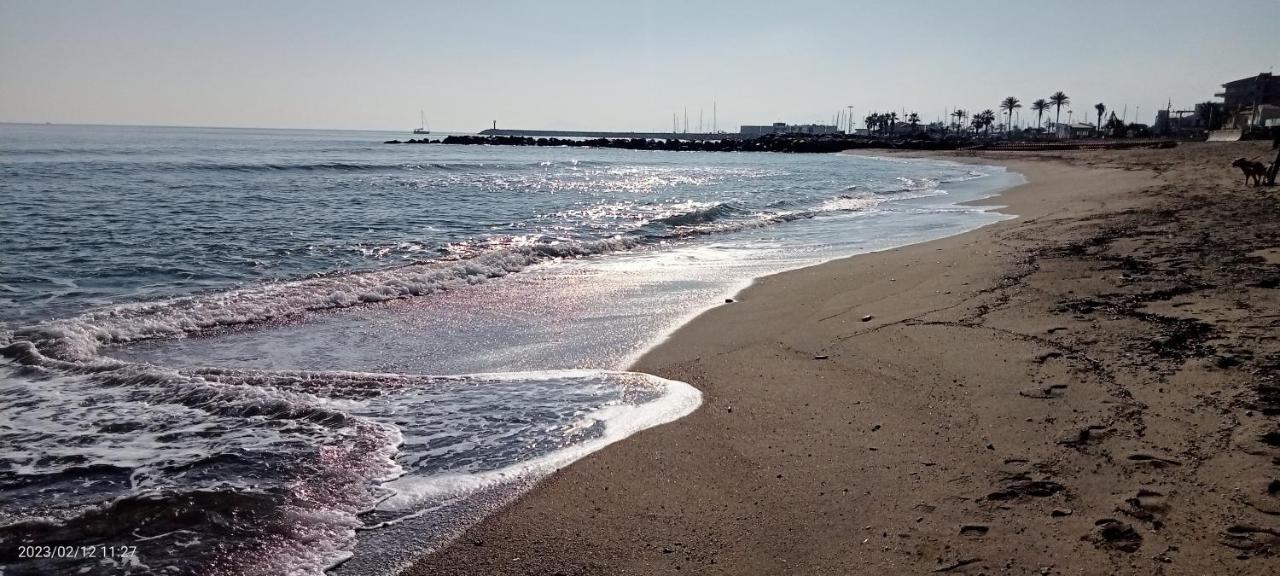 Appartamento Le liberté bateau bleu Saint-Cyprien  Esterno foto